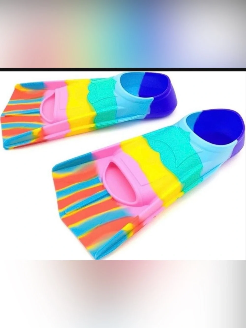 Kids Swim Fins, Comfortable Silicone Flippers for Swimming and Diving, Size Suit